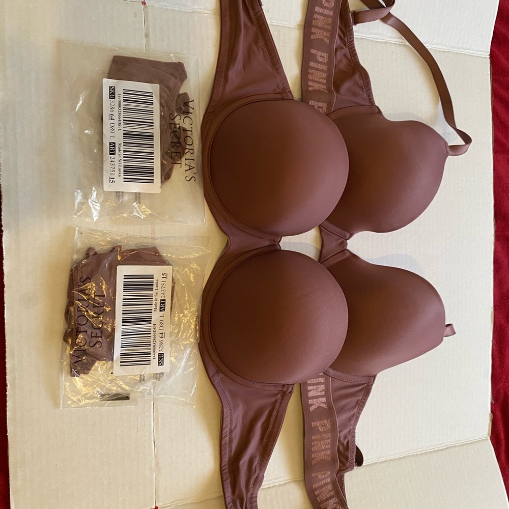 Victoria’s Secret bra and thong bundle